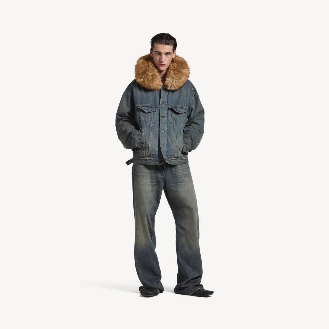 Chaqueta masculina tipo caja en azul