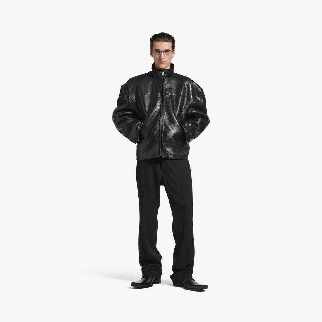Chaqueta de piel de cordero con cremallera para hombre en negro