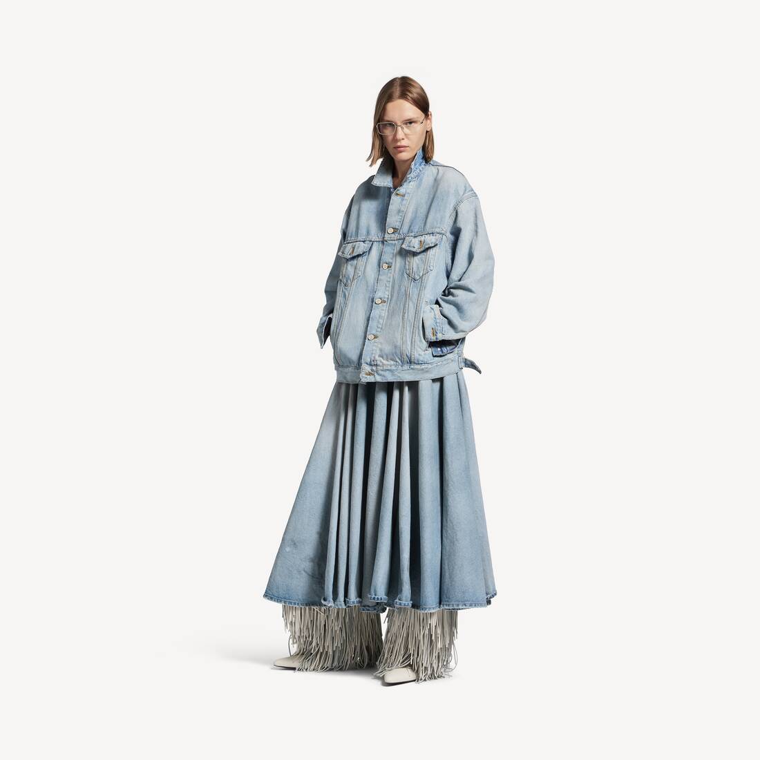 Chaqueta de mezclilla para mujer, corte regular, en azul claro sucio