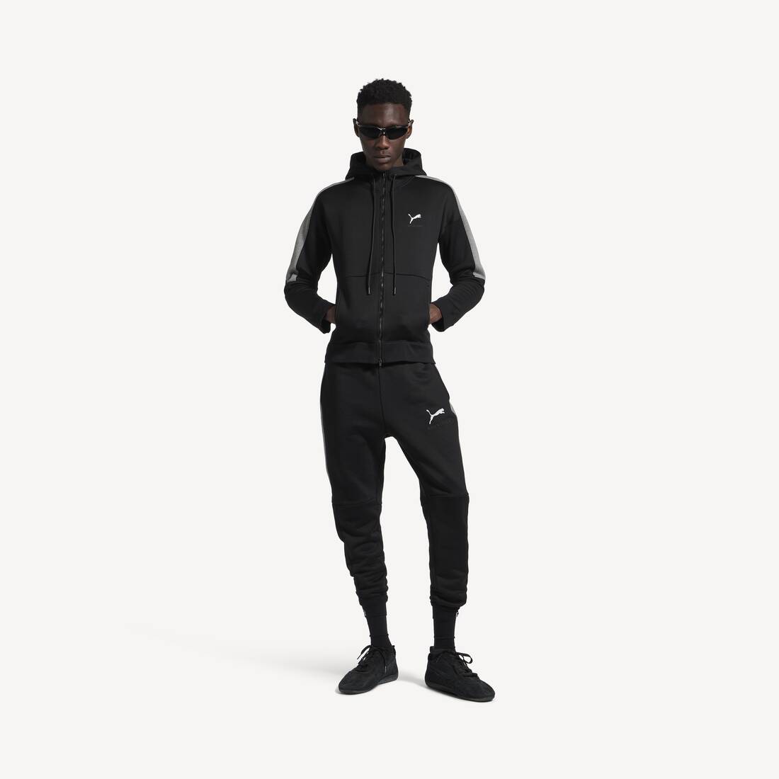 Pantalones de chándal ajustados Balenciaga I Puma en negro/gris oscuro