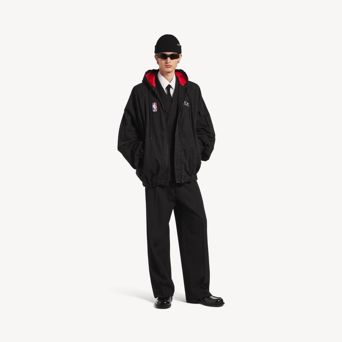 Chaqueta de cierre con cremallera para hombre | Colaboración NBA de Balenciaga en negro ligero