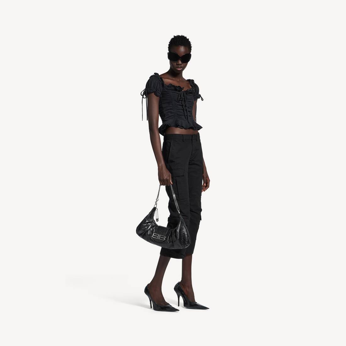 Top Corto Abullonado para Mujer en Negro Desvanecido