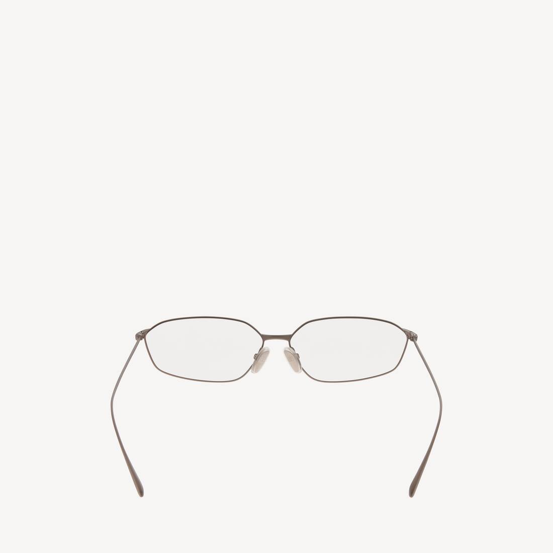 Gafas de sol ovaladas editoriales en plata