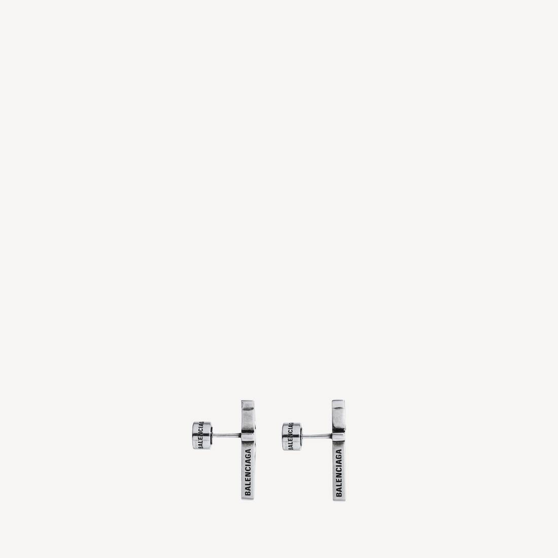 Aretes de Metal Typo en Plata