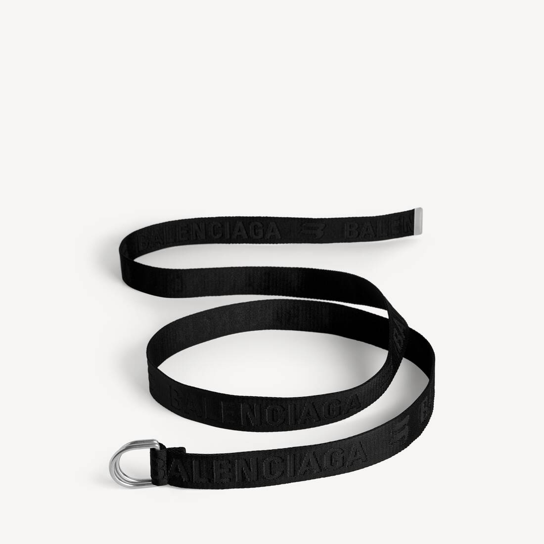 Cinturón para hombre con anillo D en negro