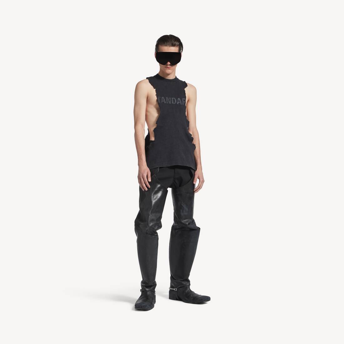 Camiseta tipo tank para hombre de corte estándar en negro desgastado