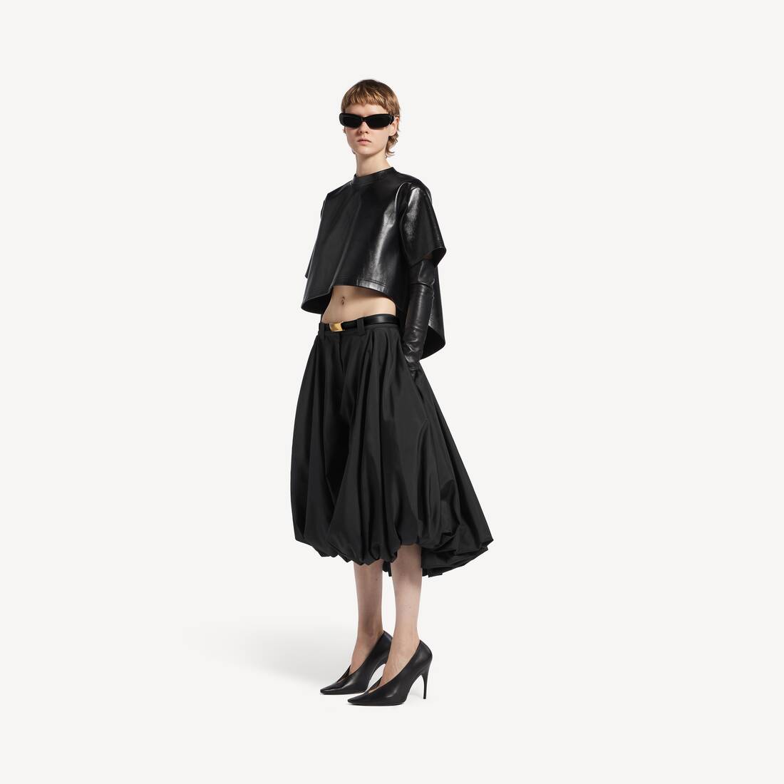 Pantalones cortos tipo globo para mujer en negro