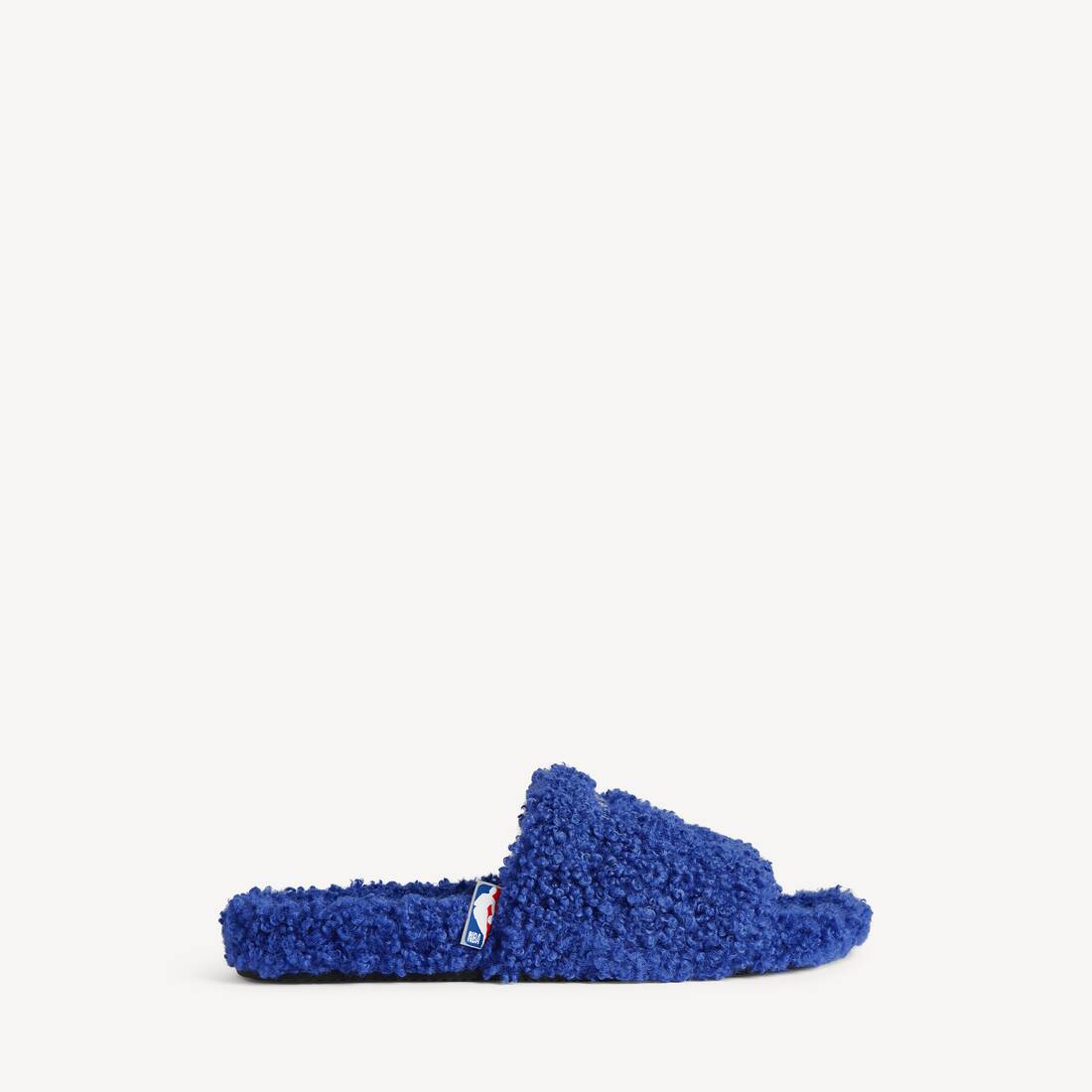 Mocasín abierto de piel sintética con diseño de pelo para hombre | Colaboración Balenciaga x NBA en azul y blanco