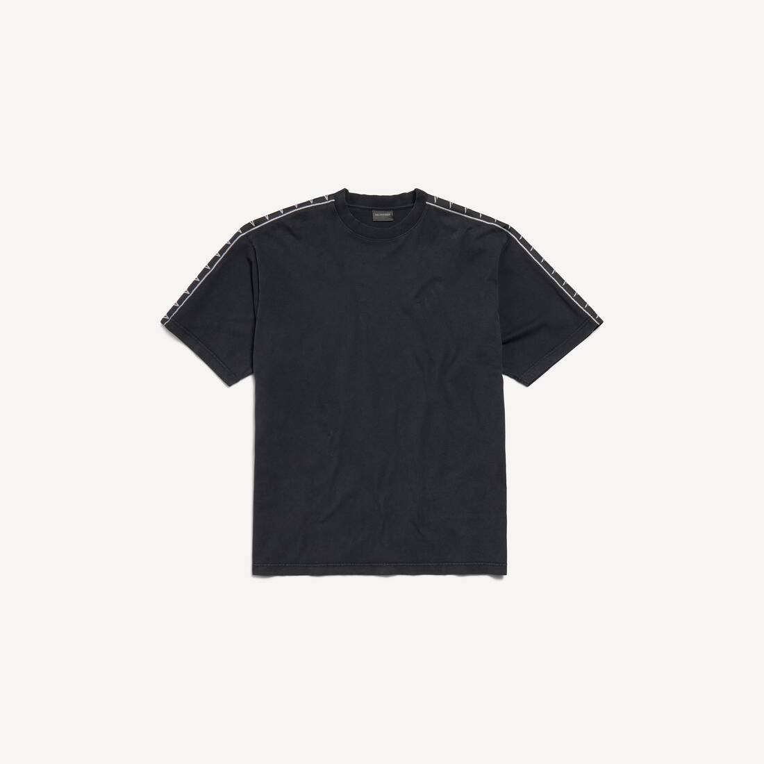 Camiseta de rayas para hombre talla media en negro desgastado