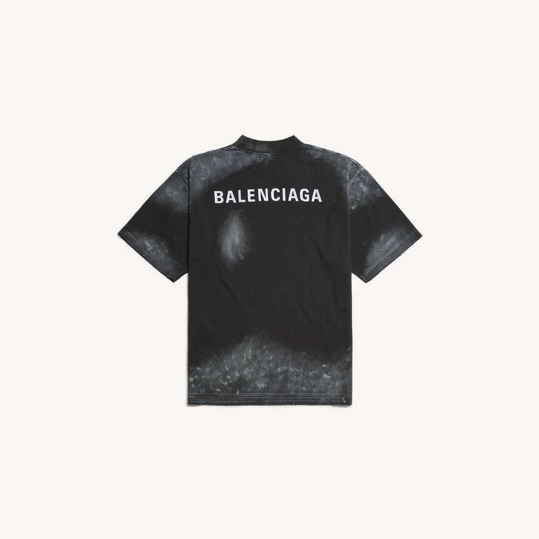 Camiseta hombre Balenciaga modelo medio en negro y blanco desvanecido