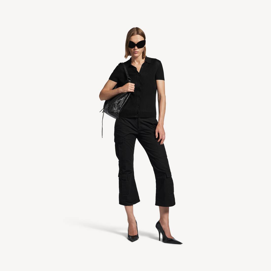 Camisa de manga corta para mujer en negro