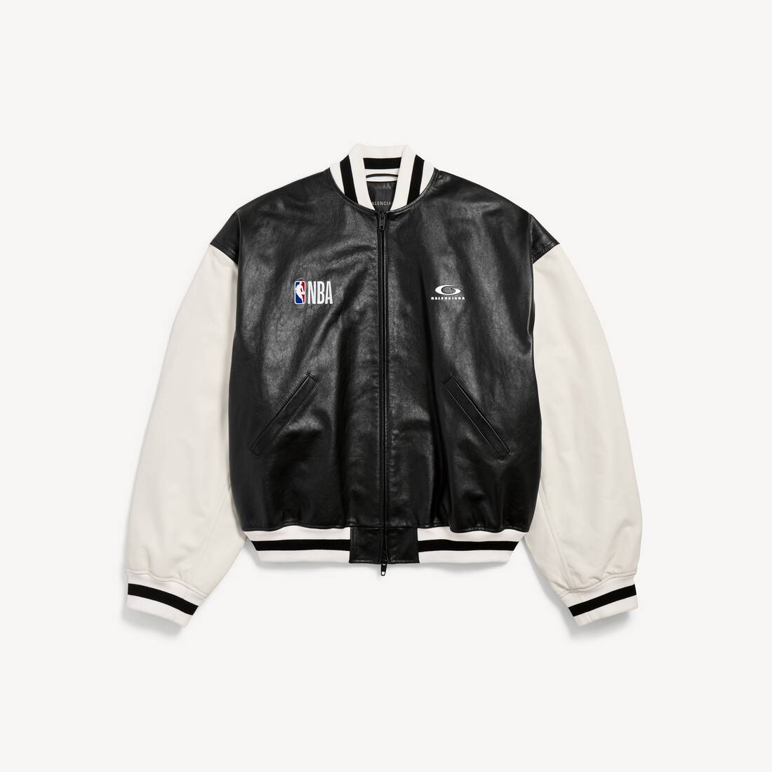 Balenciaga | Chaqueta de Varsity de Colaboración con la NBA en Negro/Blanco