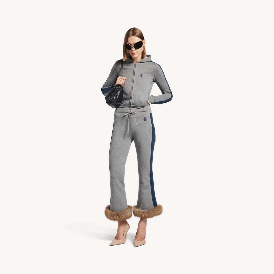 Pantalones de chándal tipo capri con vuelo para mujer en gris oscuro y azul marino lavado