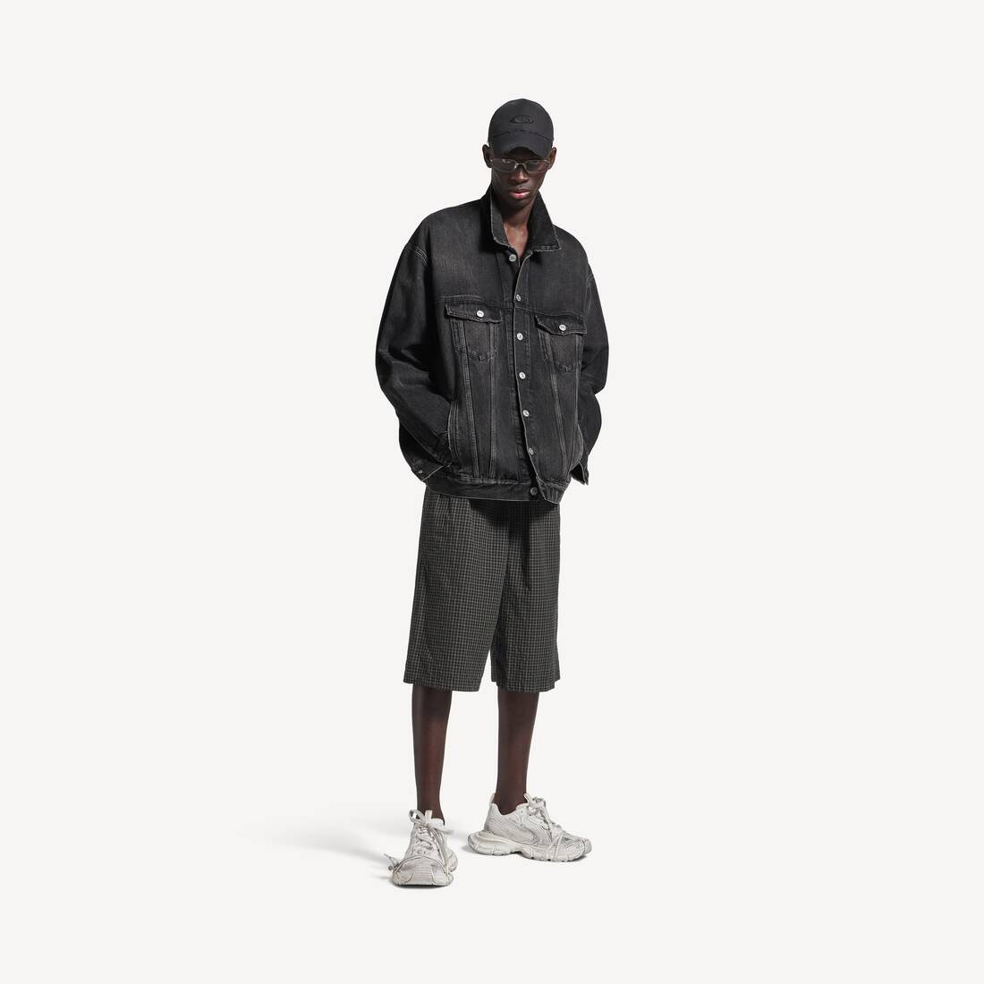 Chaqueta oversize en negro