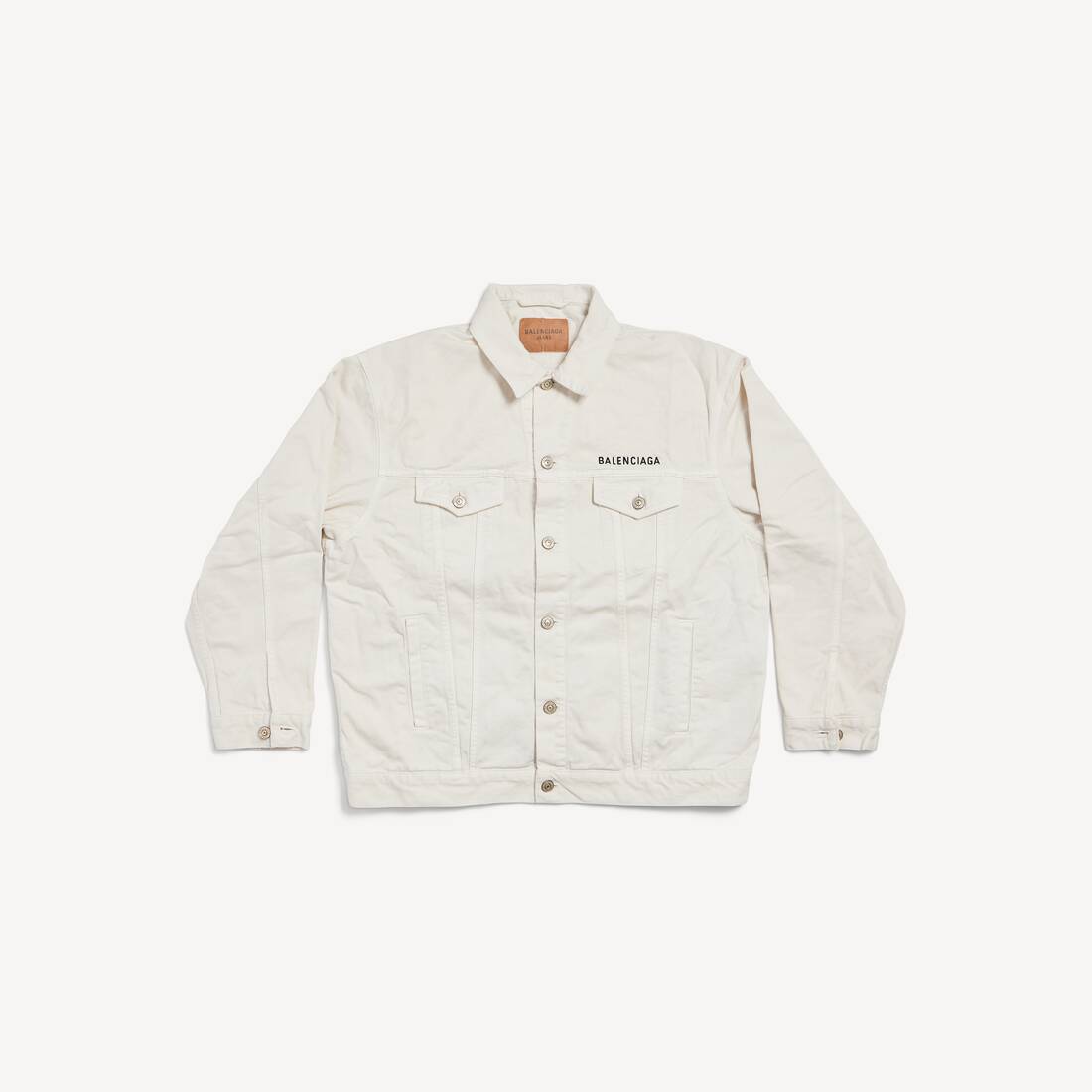 Chaqueta de mezclilla con corte regular en blanco