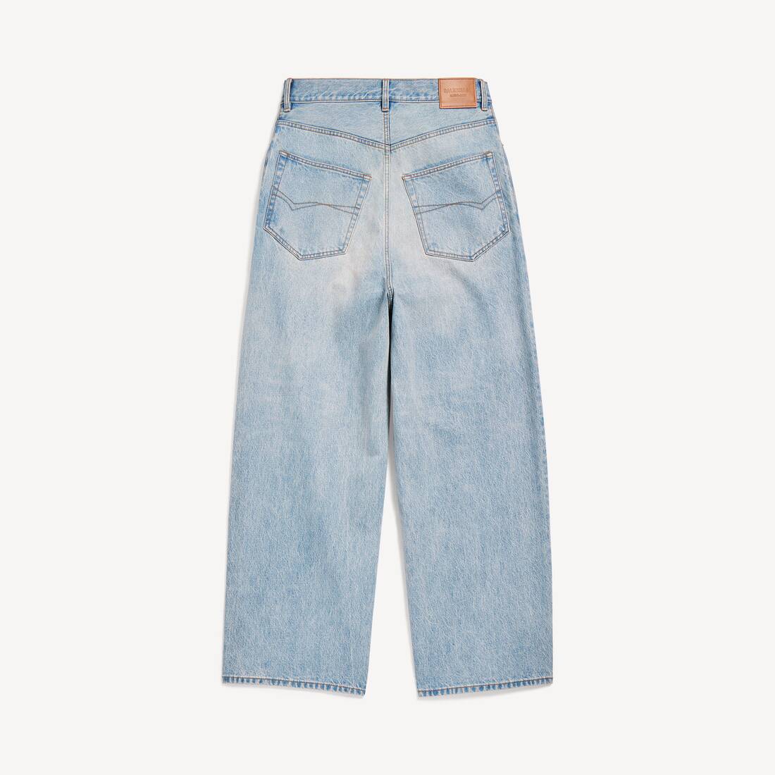 Pantalones amplios en azul claro