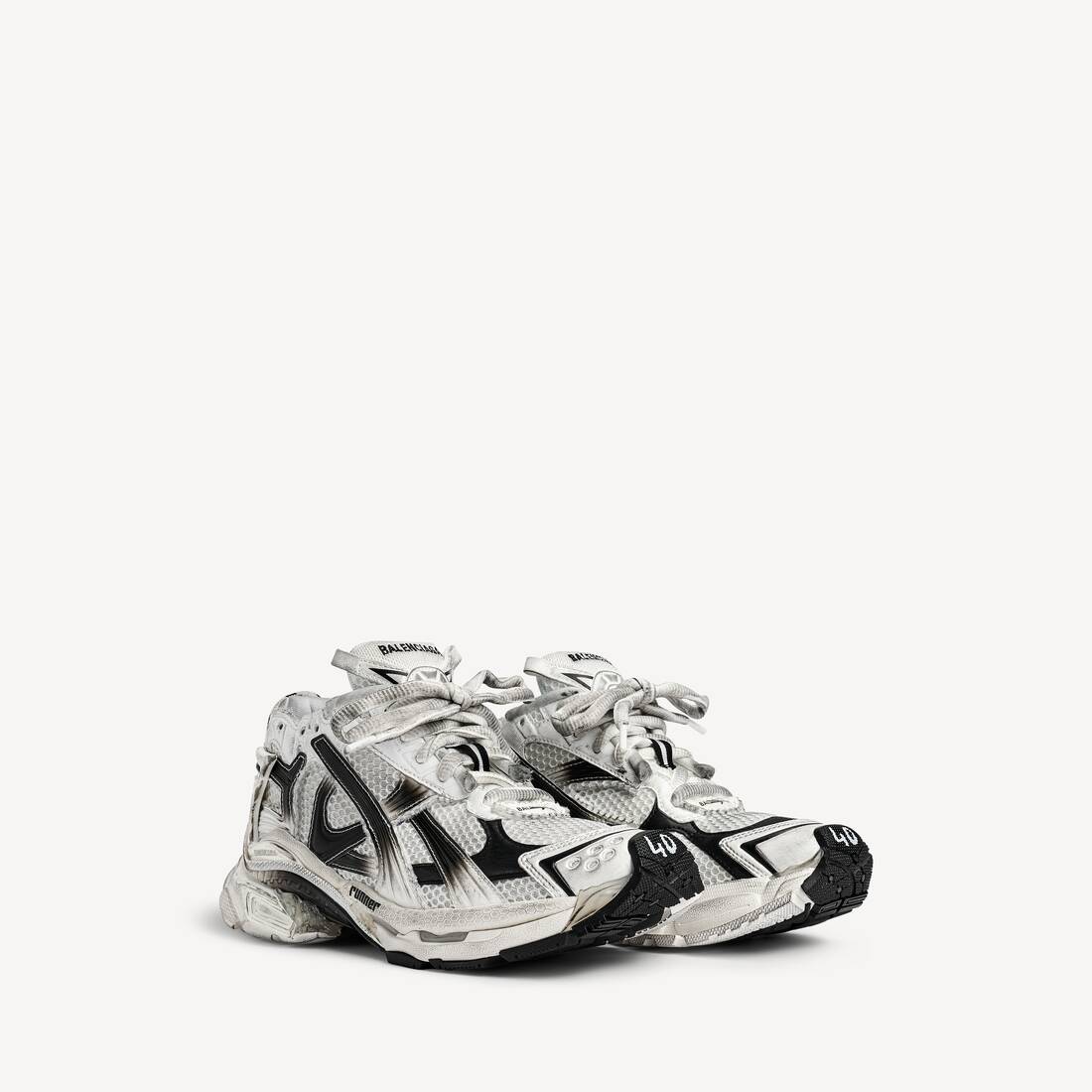 Zapatilla deportiva para mujer con gradiente blanco/negro