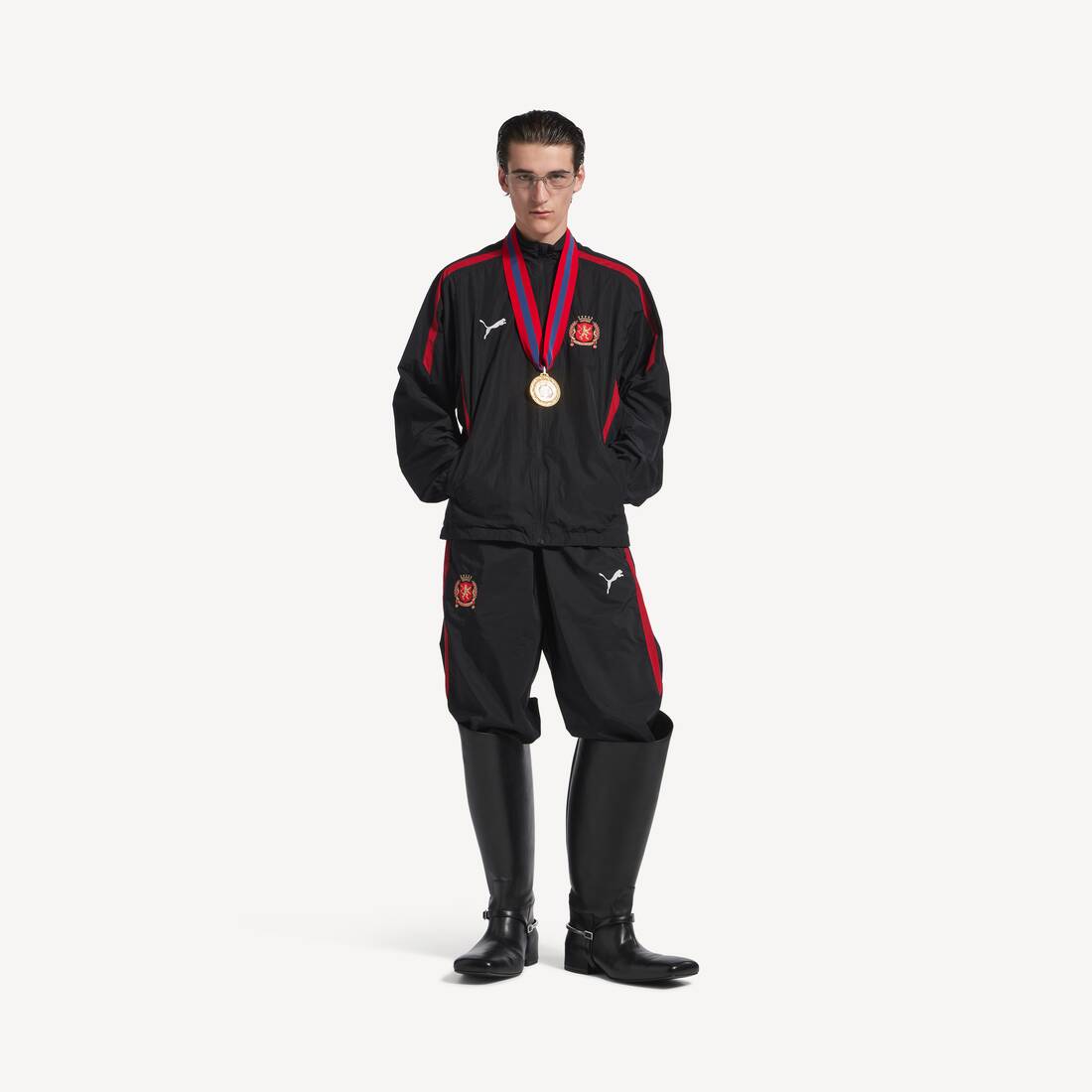 Chaqueta de chándal Balenciaga I Puma en negro/rojo