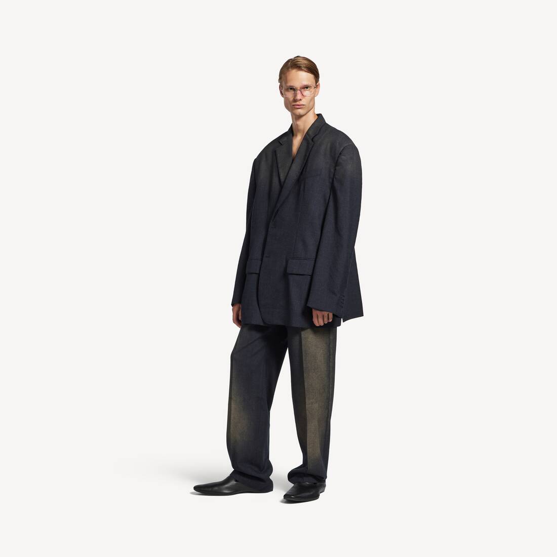 Pantalones masculinos de corte ajustado en grafito