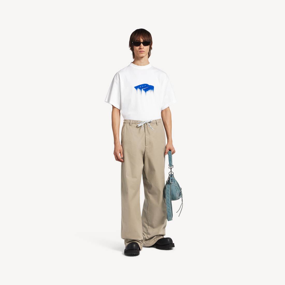 Camiseta Oversized Wet Brush para Hombre en Blanco