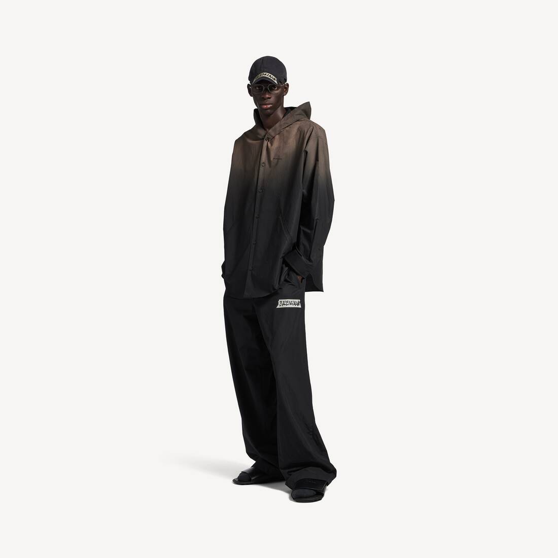 Camisa Oversized con capucha para hombre en negro