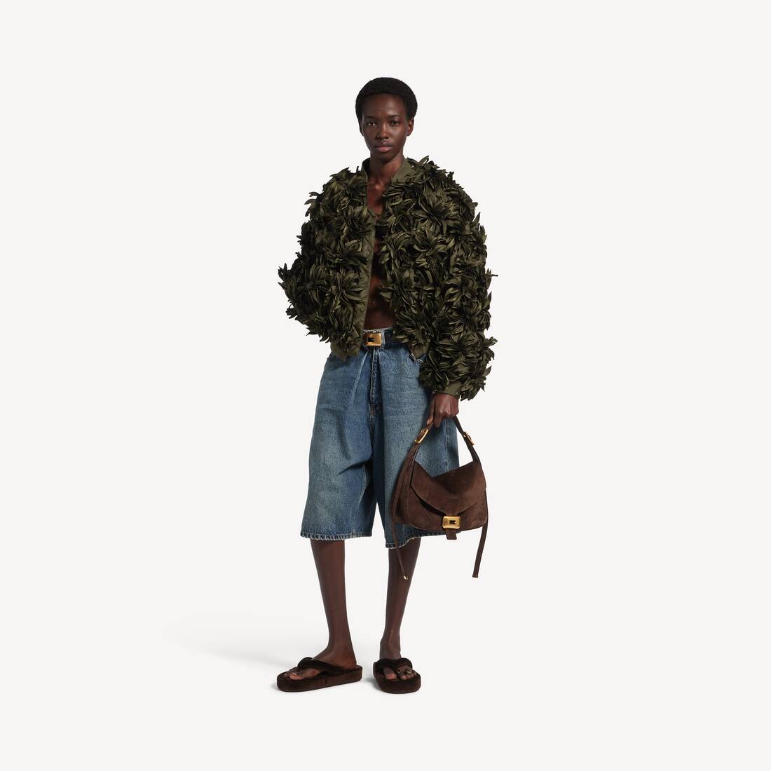 Bomber Cocoon de flores para mujer en kaki
