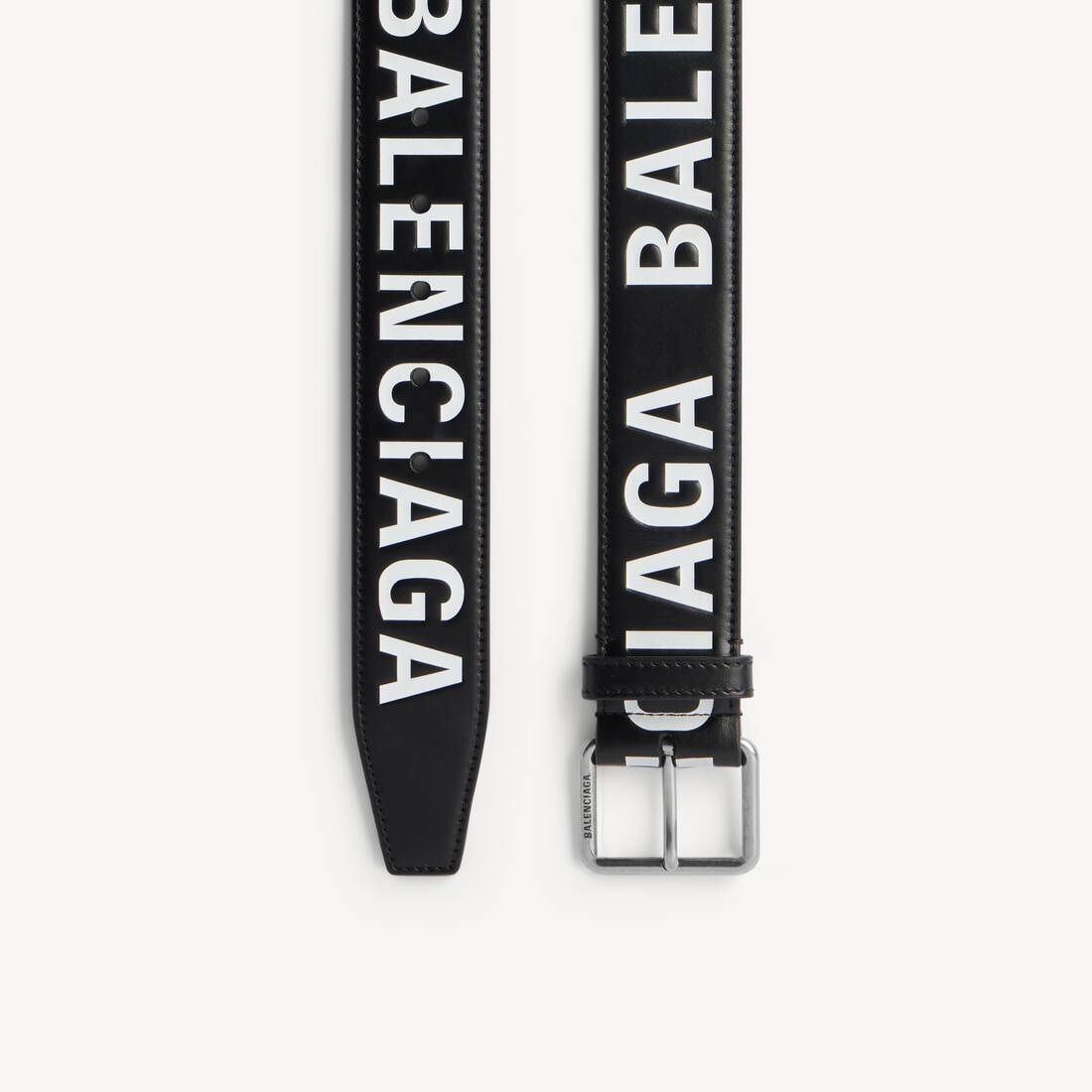 Cinturón de letras estampadas para hombre en negro/blanco