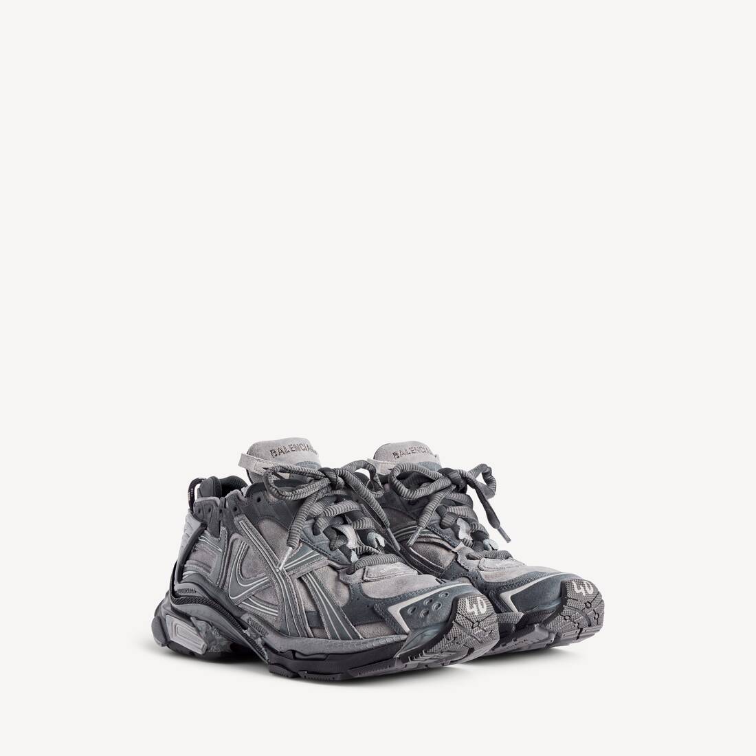 Zapatilla deportiva para hombre en gris