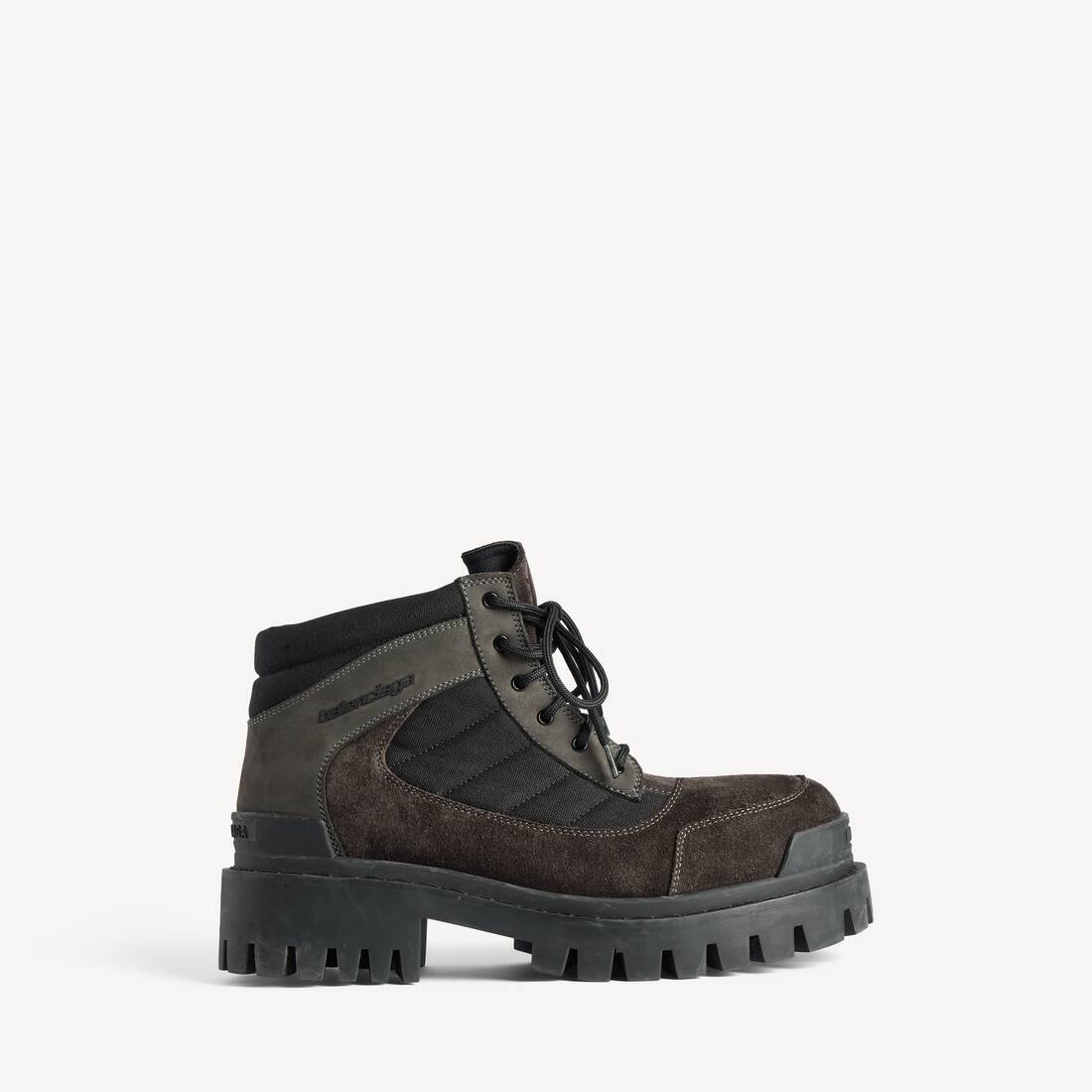 Bota baja de combate para hombre en marrón/negro