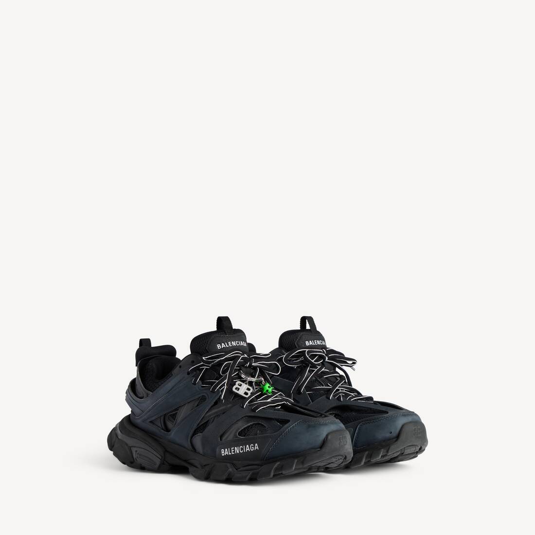 Zapatilla de pista para hombre con cuentas en negro