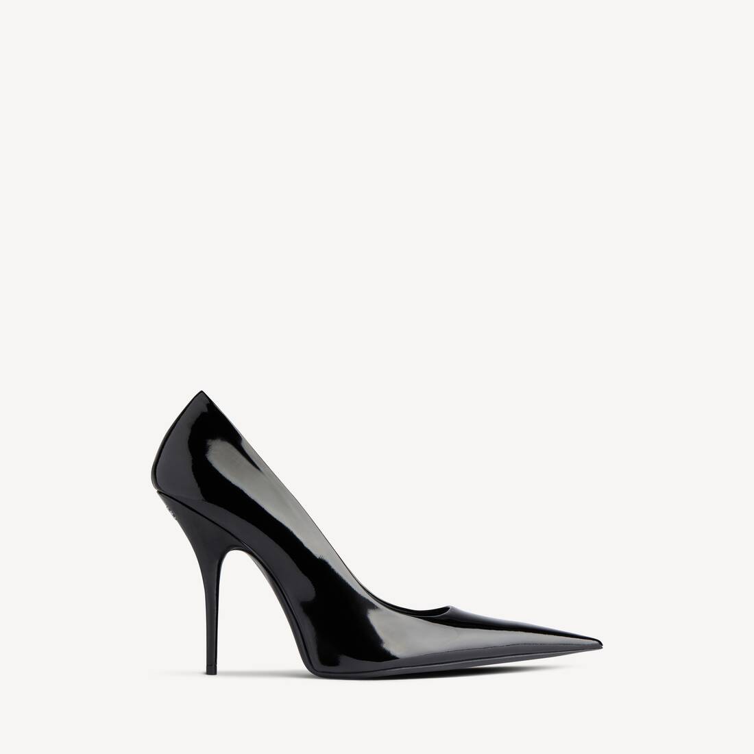 Zapato de tacón de mujer Avenue en negro