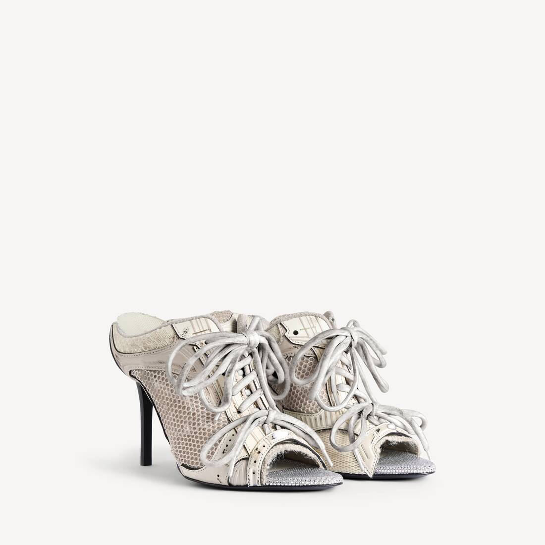 Sandalia de taco para mujer en gris