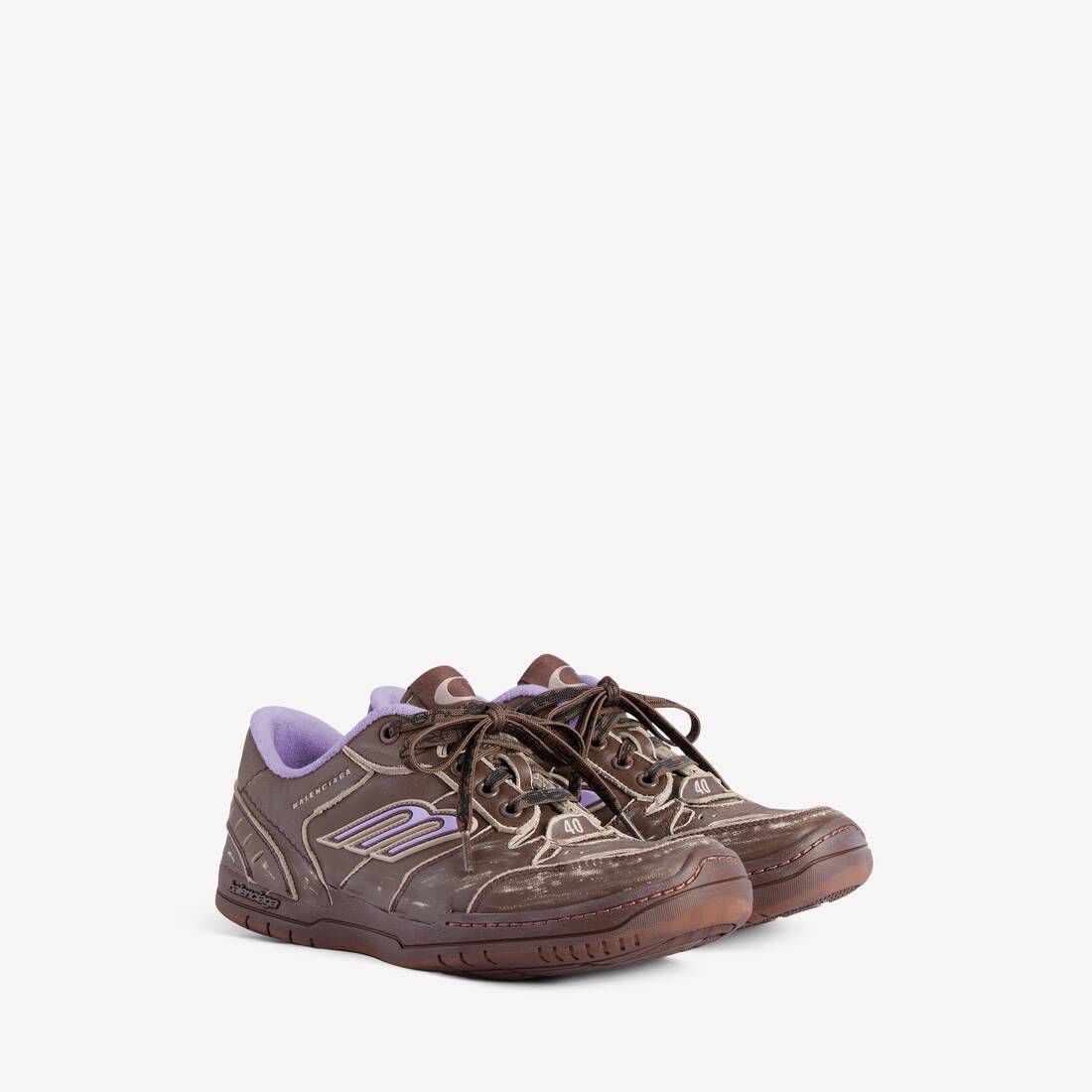 Zapatilla de mujer Hamptons mediana desgastada en marrón/lila