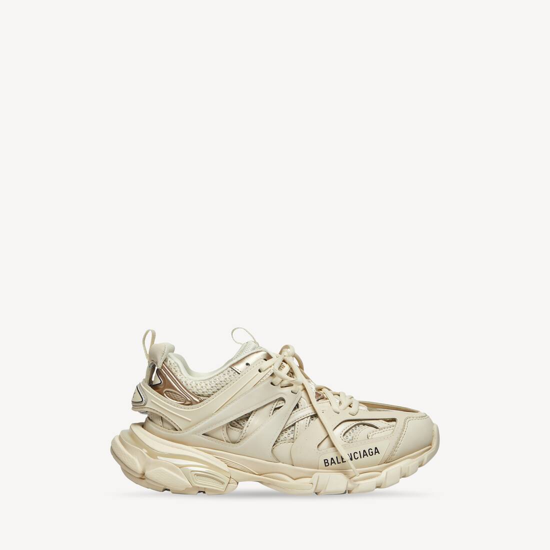 Zapatilla de pista para mujer en beige