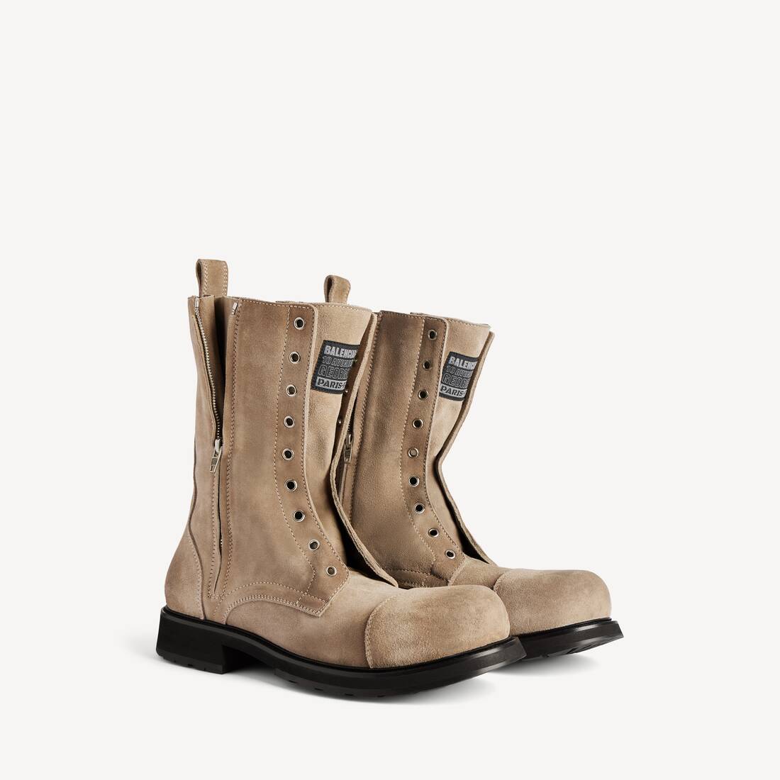 Bota de hombre tipo camión con cordones en color arena