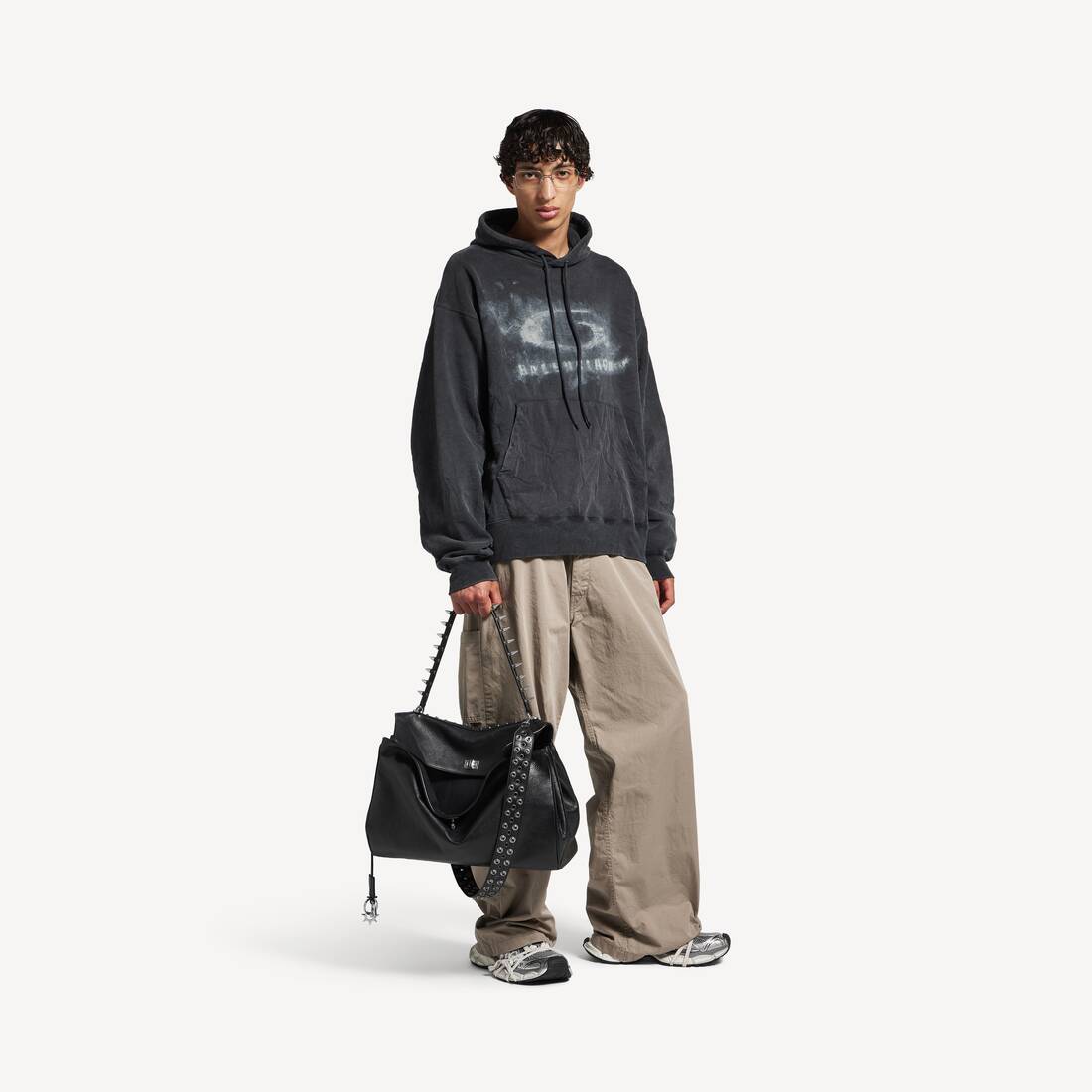 Sudadera Oversized con Capucha de Crayón Lavado para Hombre en Negro y Blanco