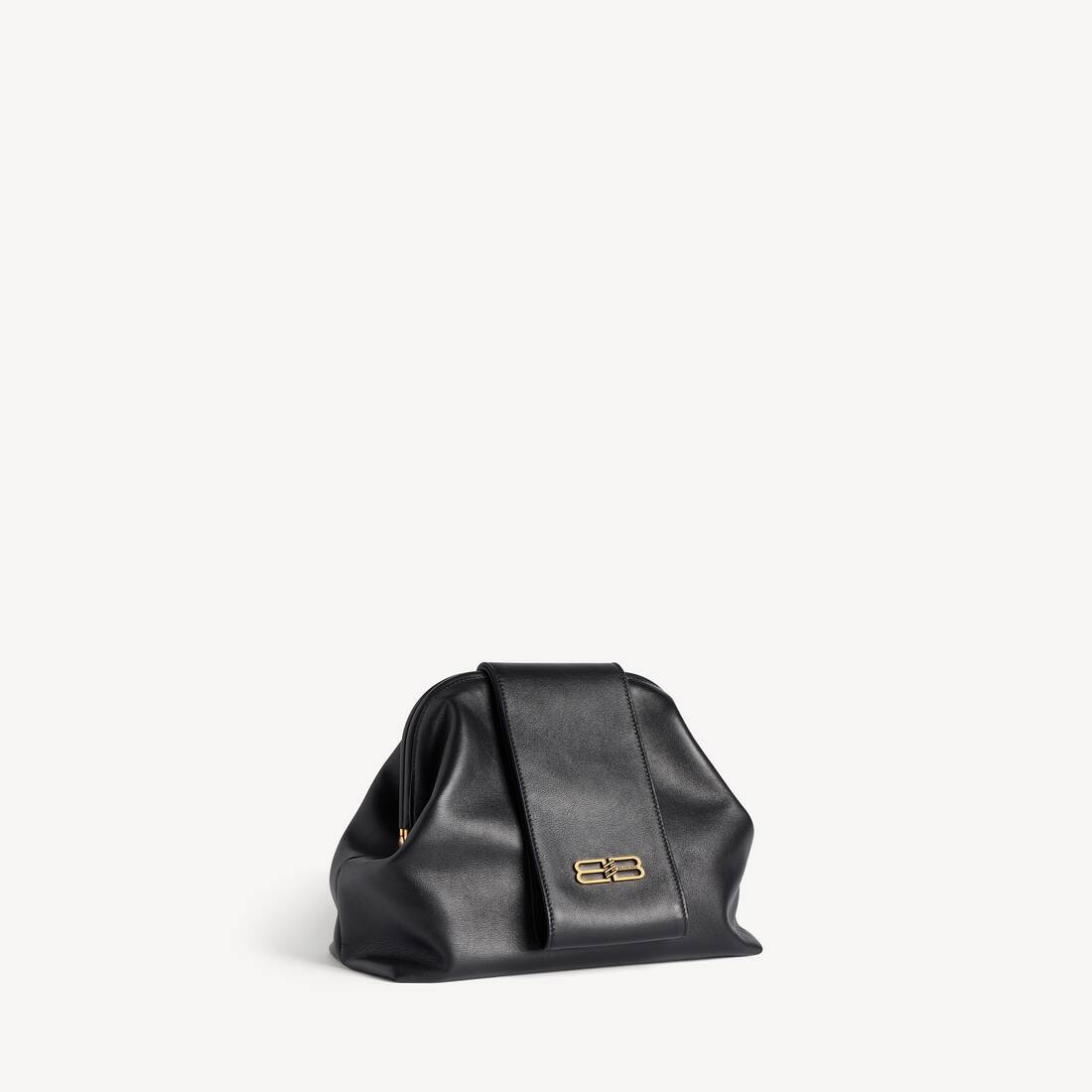 Bolso sin manos mediano con asa en negro