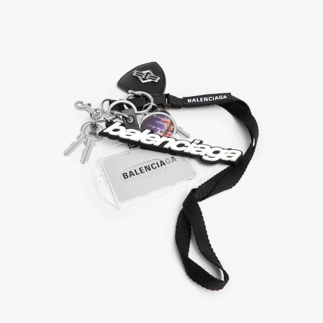 Medallón de cartera para hombre con colgantes completos multicolor