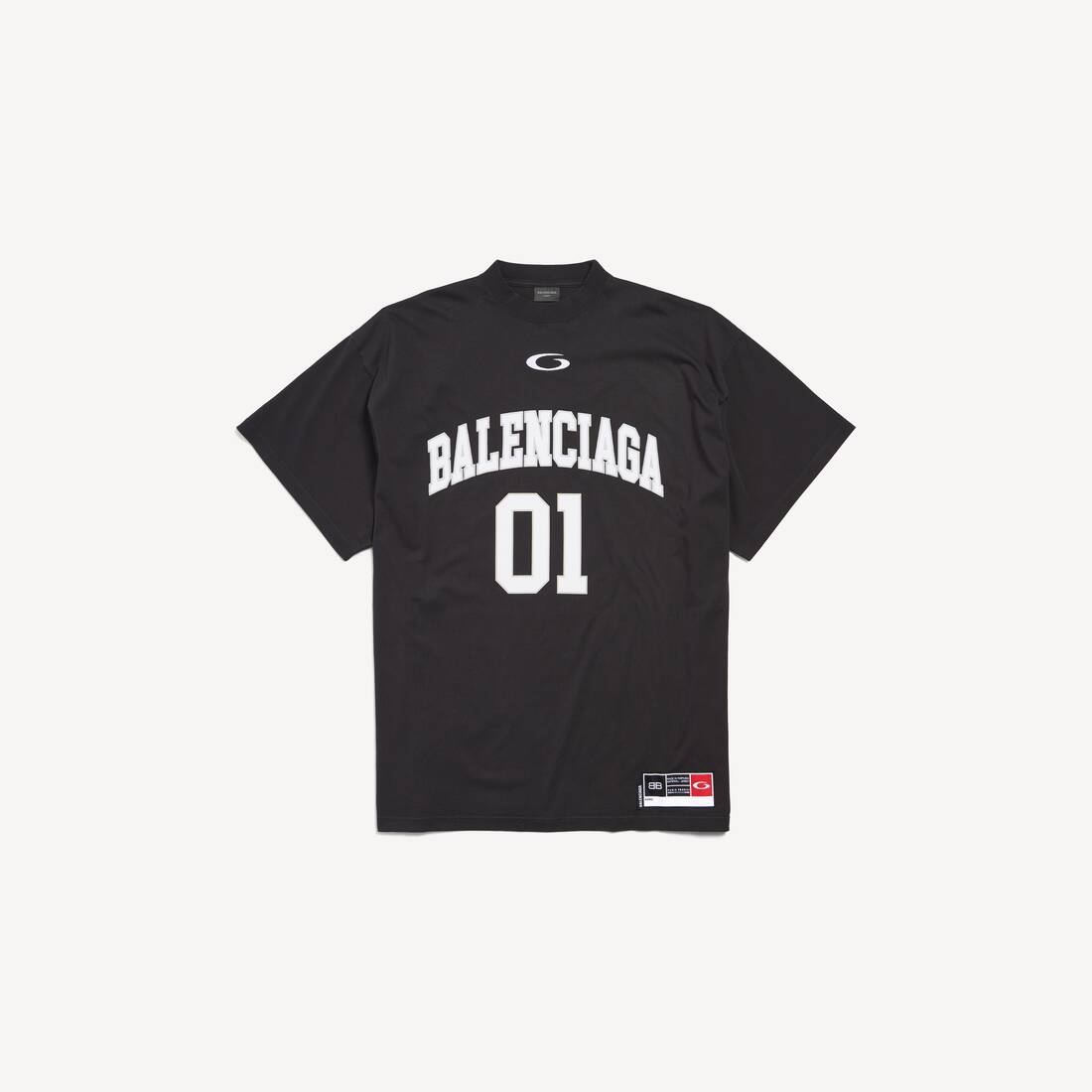 Colección de baloncesto para hombres - Camiseta oversize en negro